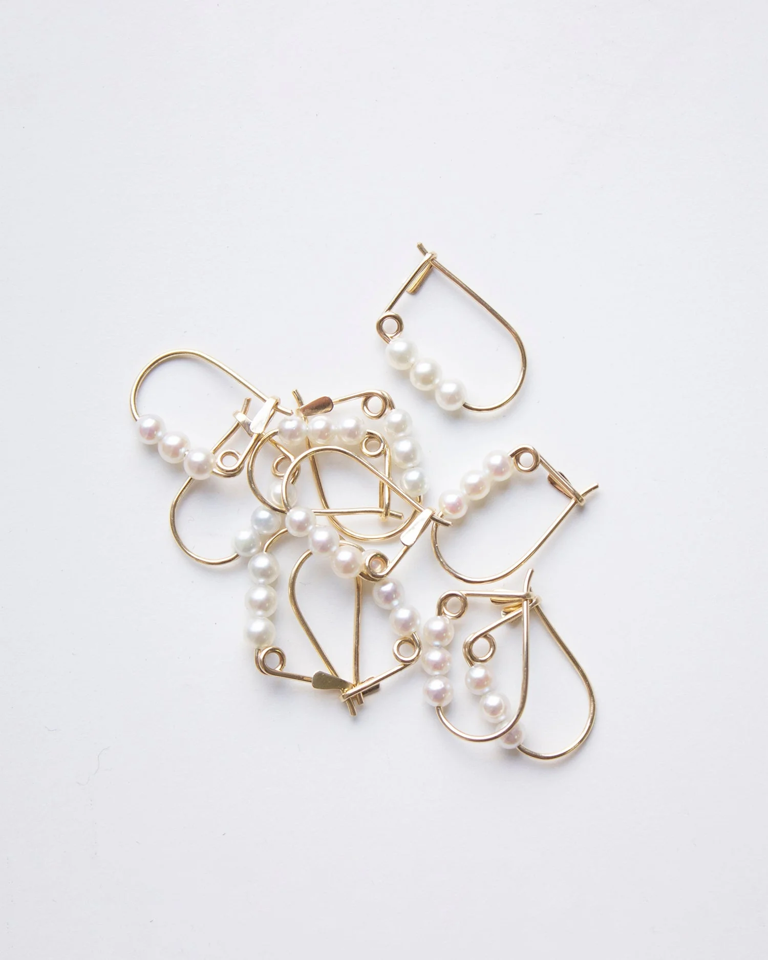 Tres Pearl Earring - Image 4